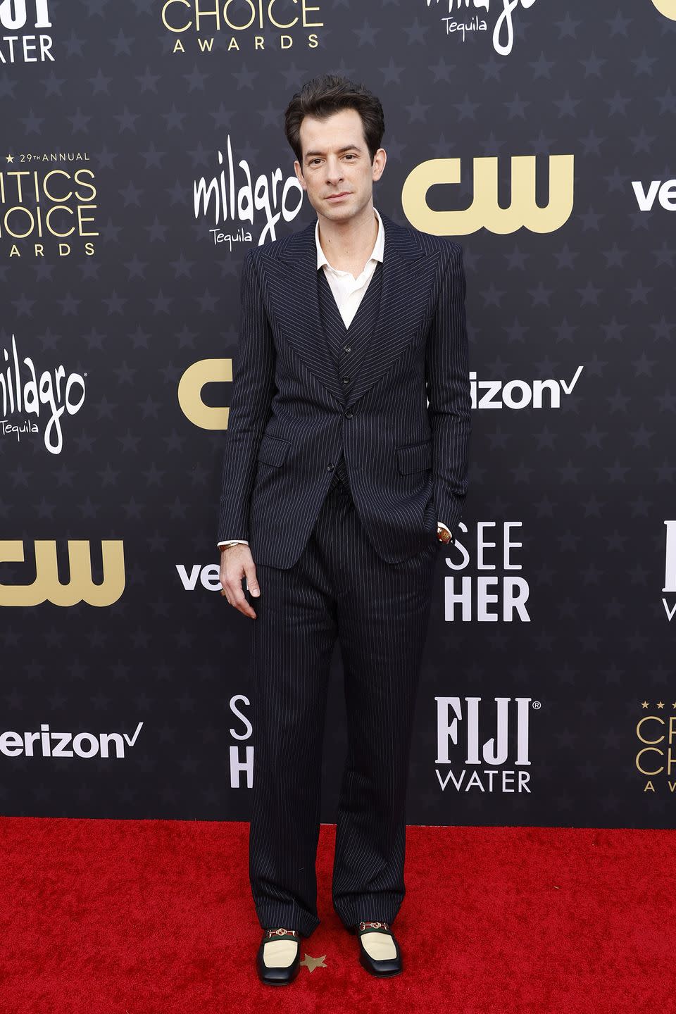 santa monica, california january 14 mark ronson attends the 29th annual critics choice awards at barker hangar on january 14, 2024 in santa monica, california photo by frazer harrisongetty images