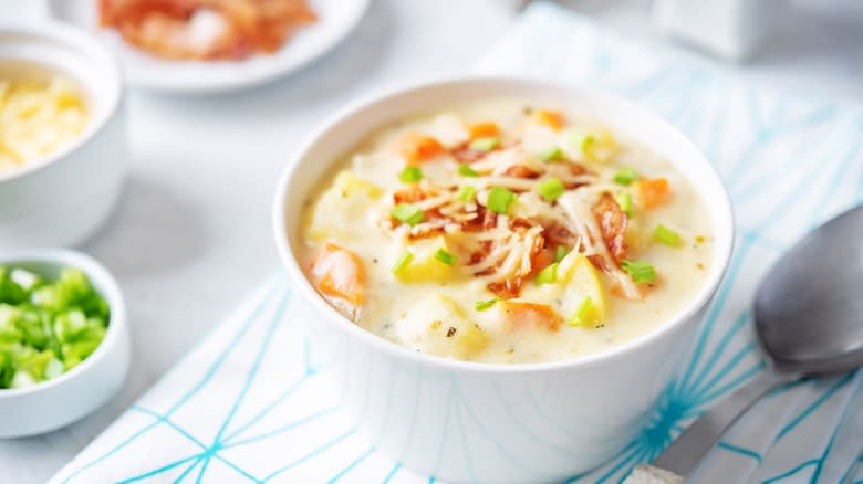 bowl of chunky cheesy bacon chowder 