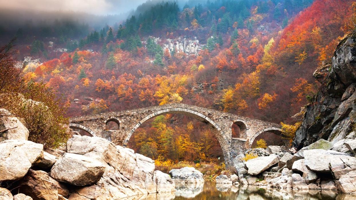 Nature, Arch bridge, Bridge, Humpback bridge, Sky, Leaf, Devil's bridge, Mountain, Wilderness, Rock, 