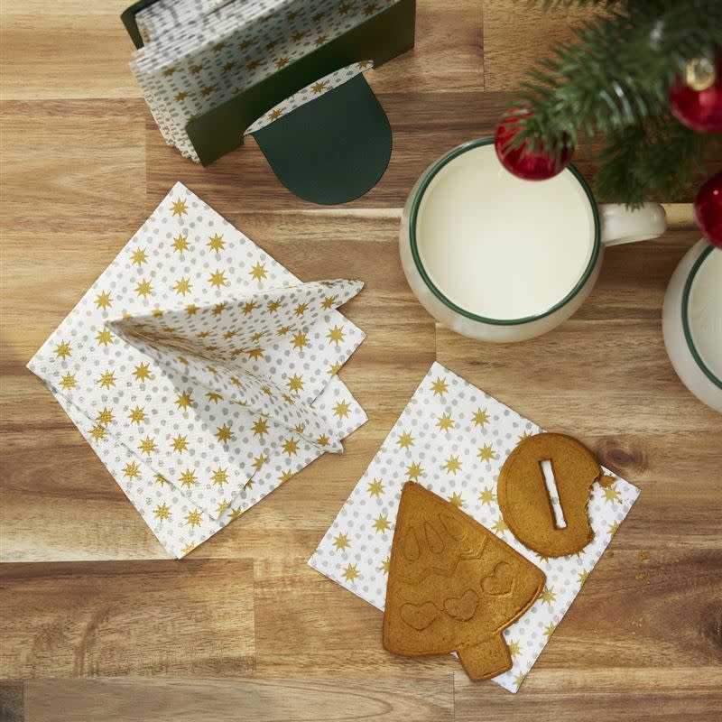IKEA聖誕精選商品下殺5折，「VINTERFINT餐巾紙」特價19元。（圖／IKEA提供）