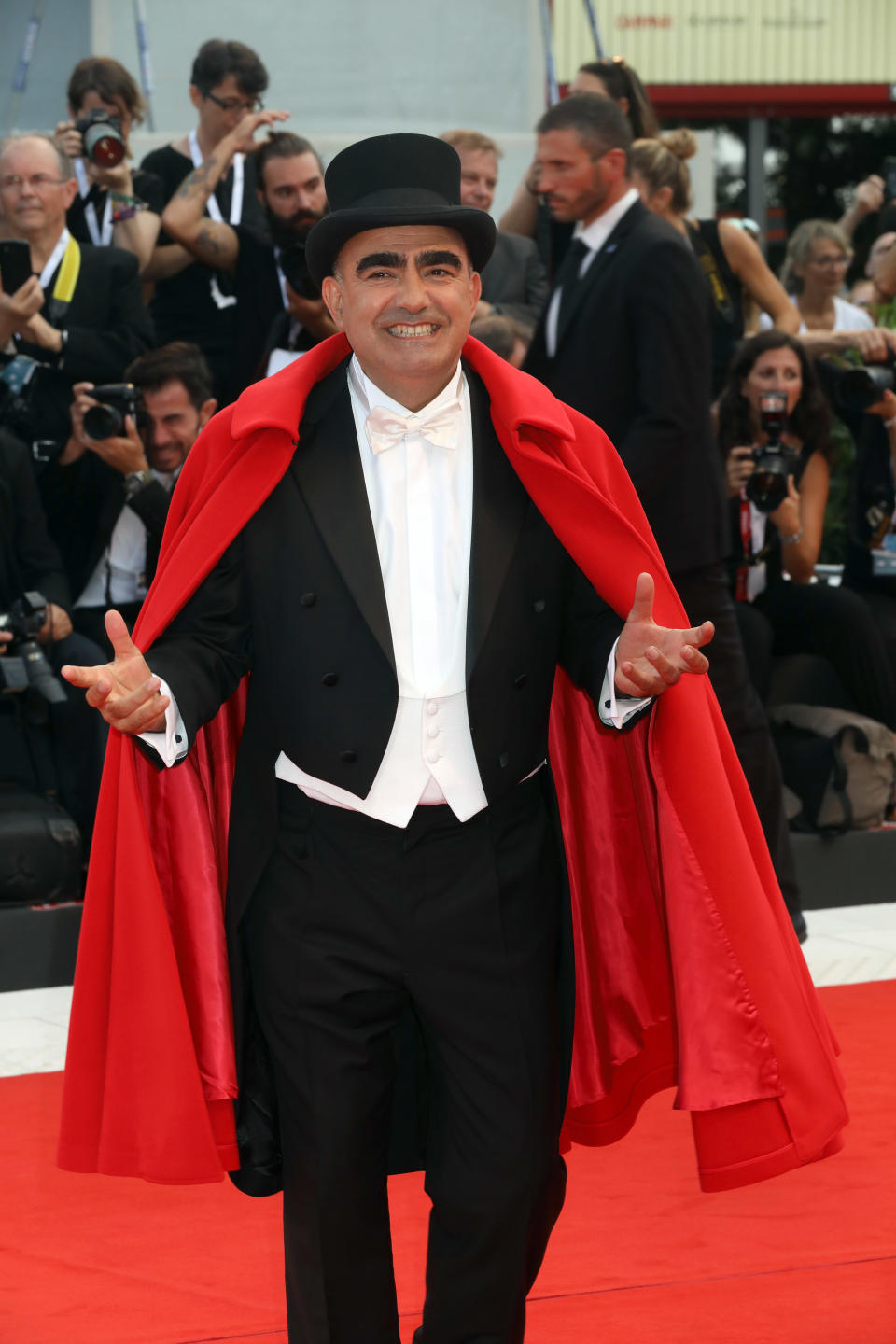 The singer walking the red carpet ahead of the "The Sisters Brothers" screening.