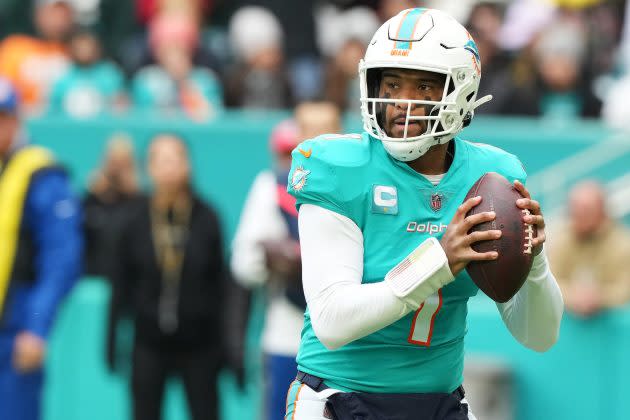 Bills knock out Tua Tagovailoa, beat Dolphins yet again