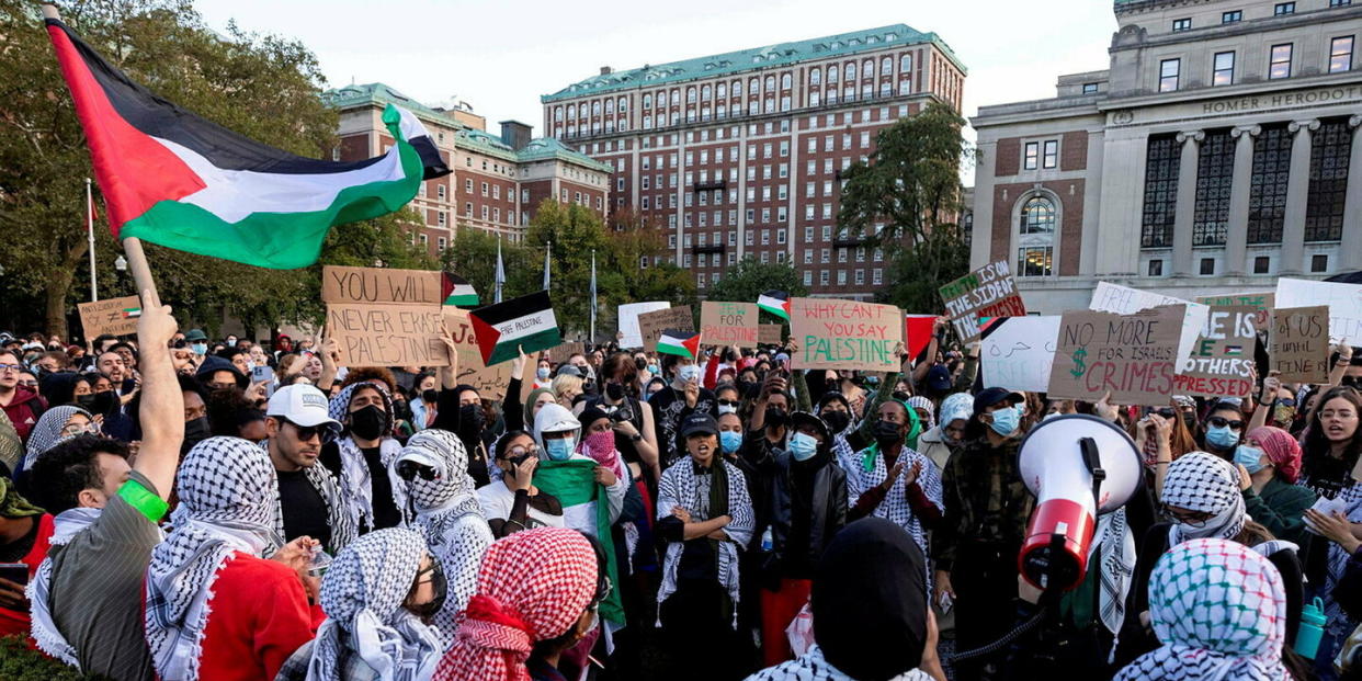 Des manifestants pro-palestiniens se rassemblent pour une marche à l’université de Columbia, le 12 octobre 2023, à New York. - Credit:Yuki Iwamura/AP/SIPA