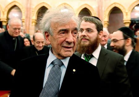 Hungarian-born Nobel Peace Prize winner and Holocaust survivor Elie Wiesel attends a symposium of Jewish-Hungarian solidarity in Budapest's parliament on December 9,2009. REUTERS/Laszlo Balogh/File Photo
