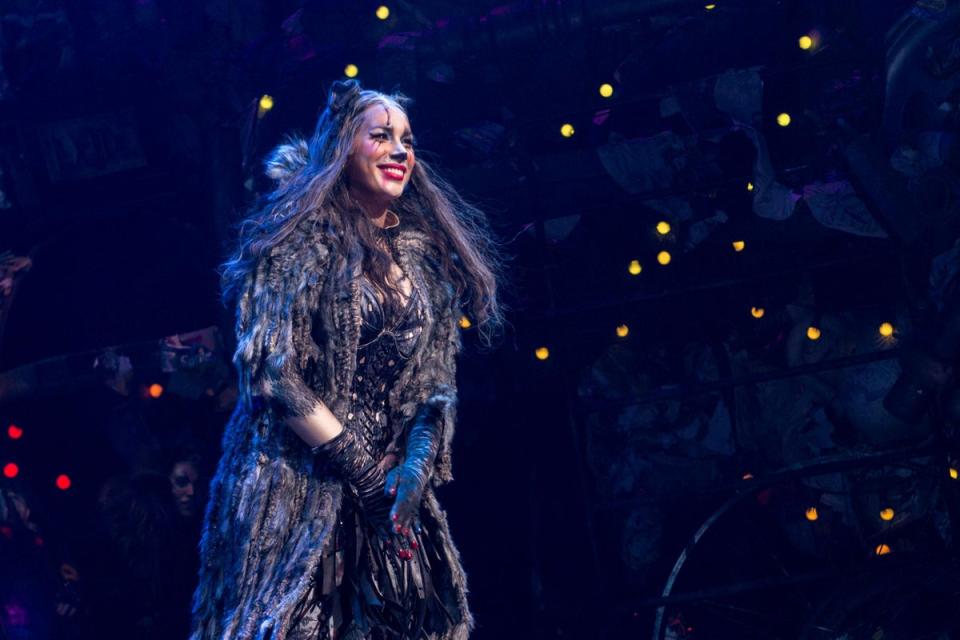 Leona Lewis performs at the first-ever revival of Andrew Lloyd Webber's iconic Cats on Broadway in 2016 (Getty Images)