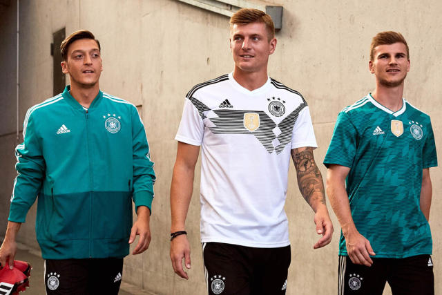 Photos: adidas Short Sleeve Jerseys Unveiled