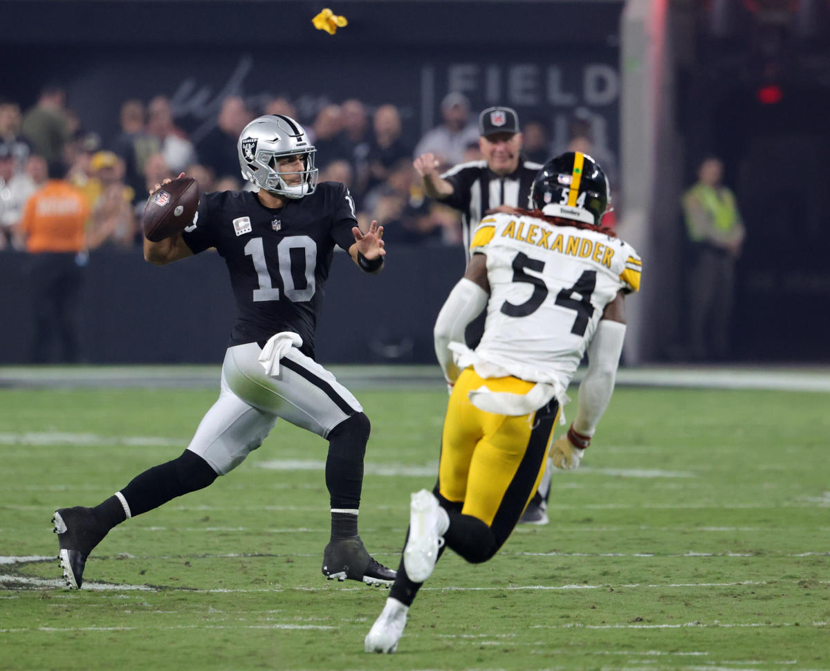 Miscues, missed chances cost Raiders in loss to Steelers - The San Diego  Union-Tribune