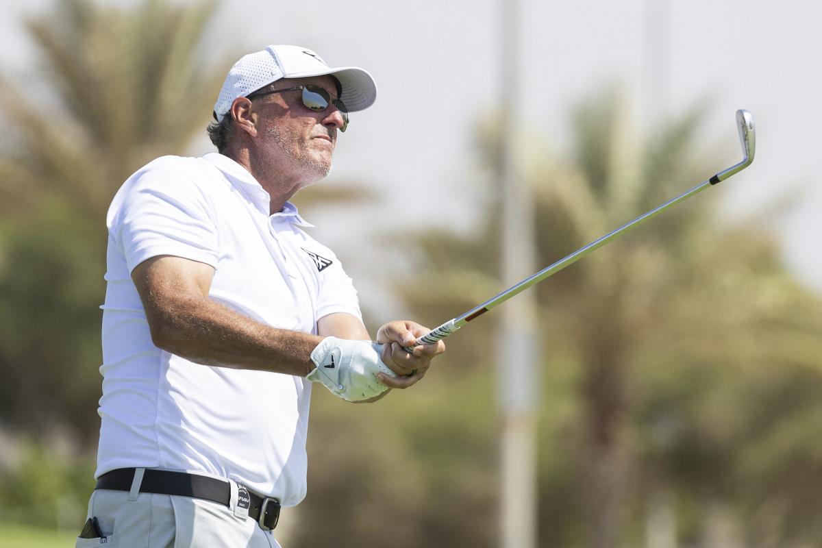 #Phil Mickelson claims more players want to jump to Saudi-backed LIV Golf