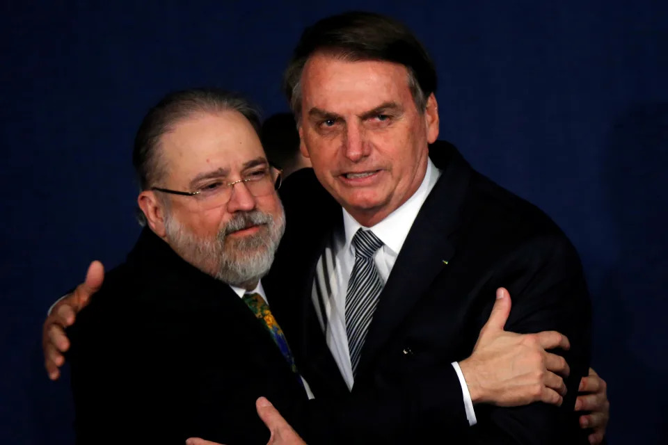 Nomeado e reconduzido ao cargo por Bolsonaro, Aras não assinou o pedido de investigação do ex-presidente enviado ao STF. (Foto: REUTERS/Adriano Machado)