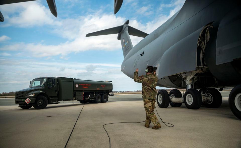 Air Force C-5M Super Galaxy refueling