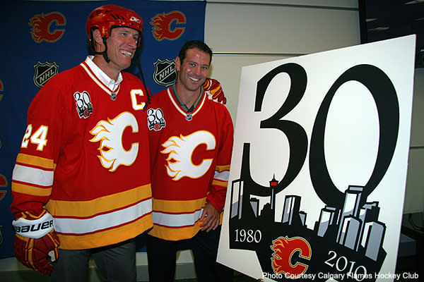 Going 'full retro': Calgary Flames officially unveil new jersey