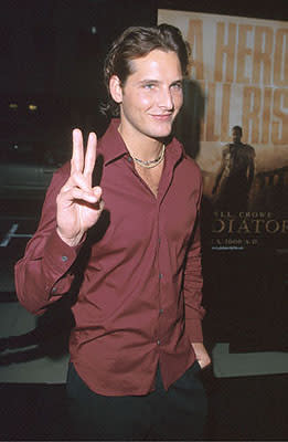 Peter Facinelli at the Beverly Hills Academy Theater premiere for Dreamworks' Gladiator