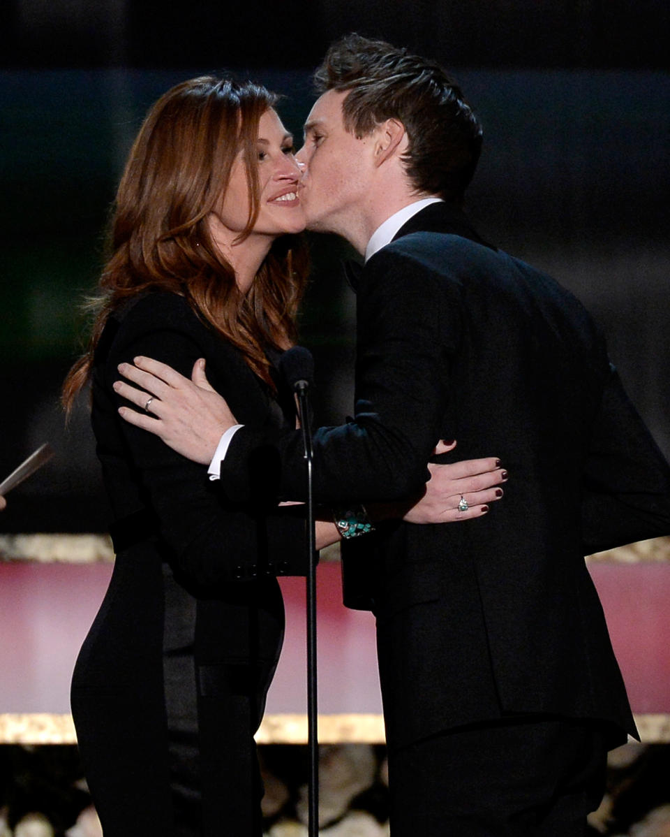 Eddie Redmayne – Julia Roberts