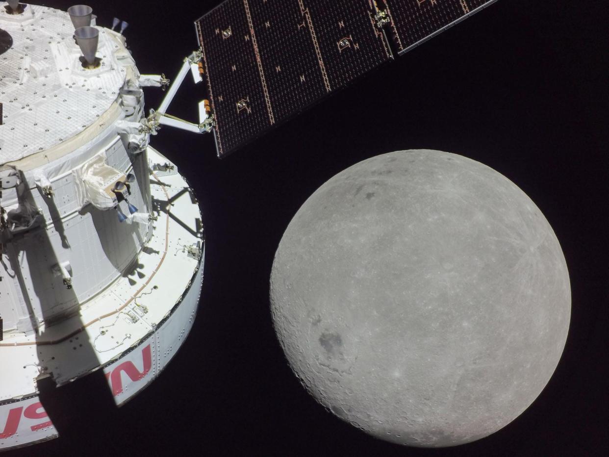 A portion of the far side of the Moon looms large just beyond the Orion spacecraft in this image taken on the sixth day of the Artemis I mission by a camera on the tip of one of Orion’s solar arrays. The spacecraft entered the lunar sphere of influence Sunday, Nov. 20, making the Moon, instead of Earth, the main gravitational force acting on the spacecraft. On Monday, Nov. 21, it came within 80 miles of the lunar surface, the closest approach of the uncrewed Artemis I mission, before moving into a distant retrograde orbit around the Moon.