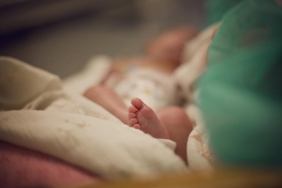 Madre y bebé fueron ingresados en un hospital de Rimini (Italia). (Foto: Getty Images)