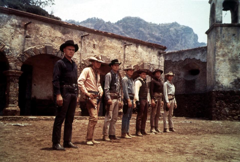 Kino. Die Glorreichen Sieben, 1960er, 1960s, Film, Magnificent Seven, The, Western, Die Glorreichen Sieben, 1960er, 1960s, Film, Magnificent Seven, The, Western, Die "Glorreichen Sieben", 1960. (Photo by FilmPublicityArchive/United Archives via Getty Images)