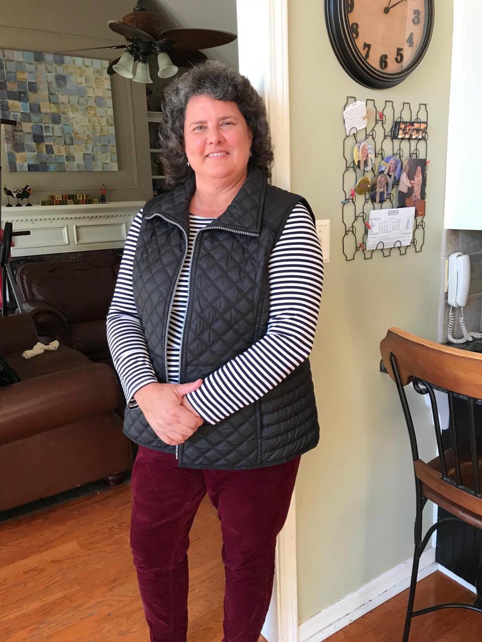 Marcy Bates Harris, a satisfied Stitch Fix user, thinks the service provides a better alternative to the shopping in her hometown without the hassle. Here, a head-to-toe Stitch Fix look on Bates Harris. (Photo: Marcy Bates Harris)