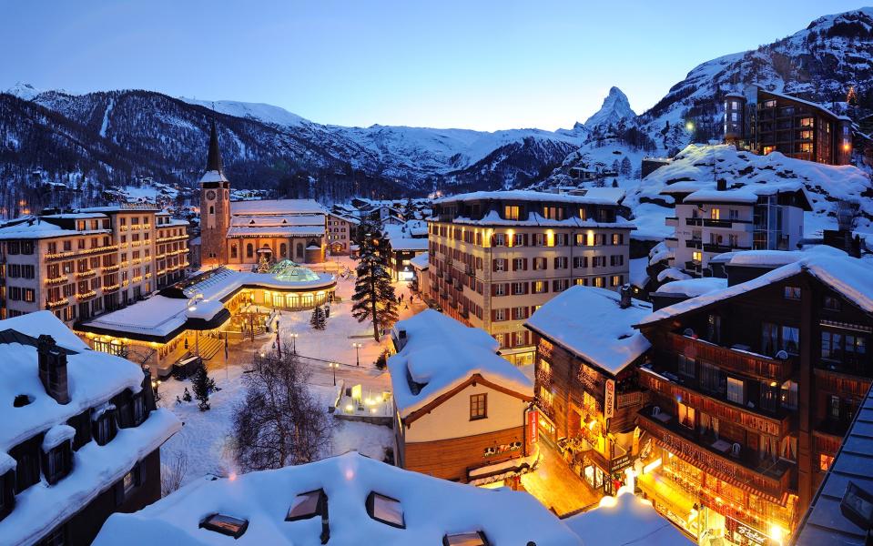 Zermatt is not short on luxury hotels and chalets - Leander Wenger