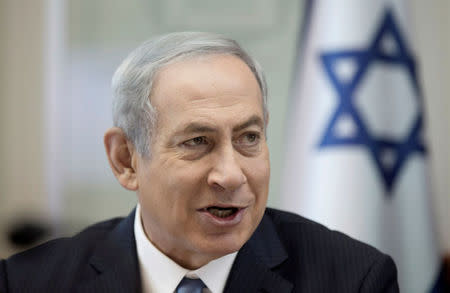 Israeli Prime Minister Benjamin Netanyahu attends his weekly cabinet meeting at his office in Jerusalem, September 27, 2016. REUTERS/Atef Safadi/Pool/File Photo