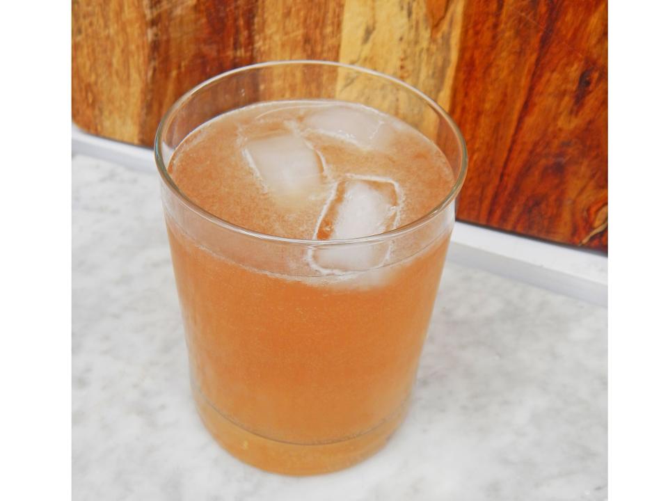 Boozy Lavender Lemonade