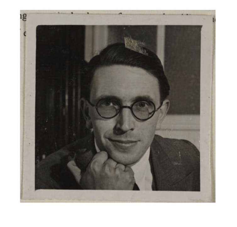 <span class="caption">Ritchie Calder, 1940s.</span> <span class="attribution"><span class="source">Gideon Calder</span>, <span class="license">Author provided</span></span>