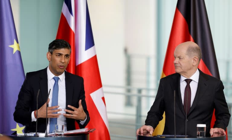 Bundeskanzler Olaf Scholz (SPD) und der britische Premier Rishi Sunak haben eine verstärkte Zusammenarbeit ihrer Länder bei der Verteidigung angekündigt. (Odd ANDERSEN)