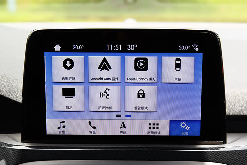 SYNC 3系統可支援聲控操作及Apple CarPlay與Android Auto功能