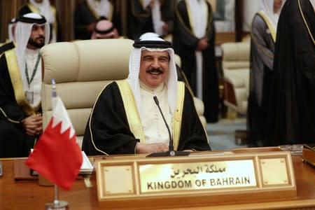 Bahrain's King Hamad bin Isa Al Khalifa attends the Arab Summit in Mecca