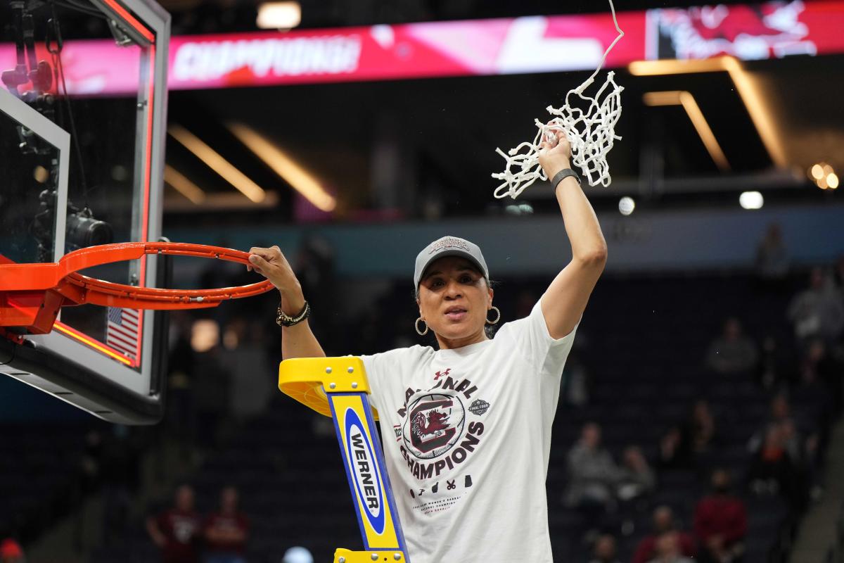 Net Worth: What Dawn Staley Did With the Net AFTER the Win