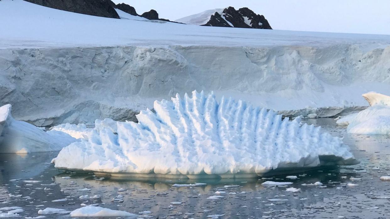 Das schmelzende Eis der Antarktis ließ den weltweiten Meeresspiegel zwischen 1992 und 2017 um 7,6 Millimeter steigen. Foto: Andrew Shepherd/University of Leeds