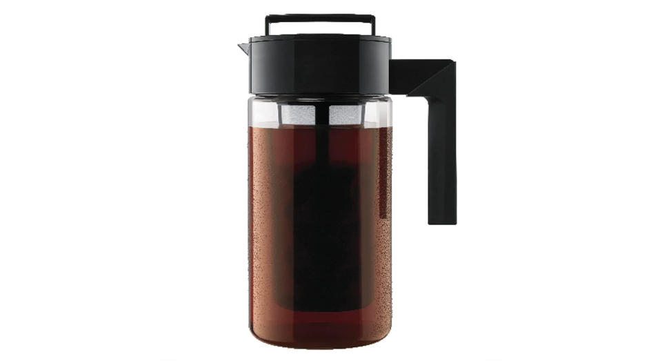 This cold brew coffee maker can create a whole litre of coffee.