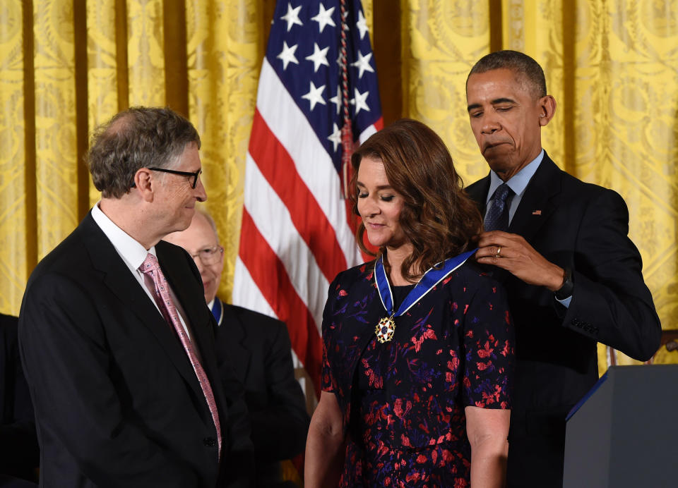 President Barack Obama presents Melinda and Bill Gates with the Presidential Medal of Freedom at the White House on Nov. 22, 2016<span class="copyright">Saul Loeb—AFP/Getty Images</span>