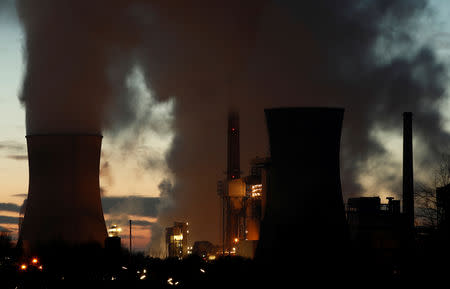 FILE PHOTO: Smoke and steam billows from the Emile Huchet Power Station operated by Uniper in Carling, eastern France, December 11, 2018. REUTERS/Christian Hartmann/File Photo
