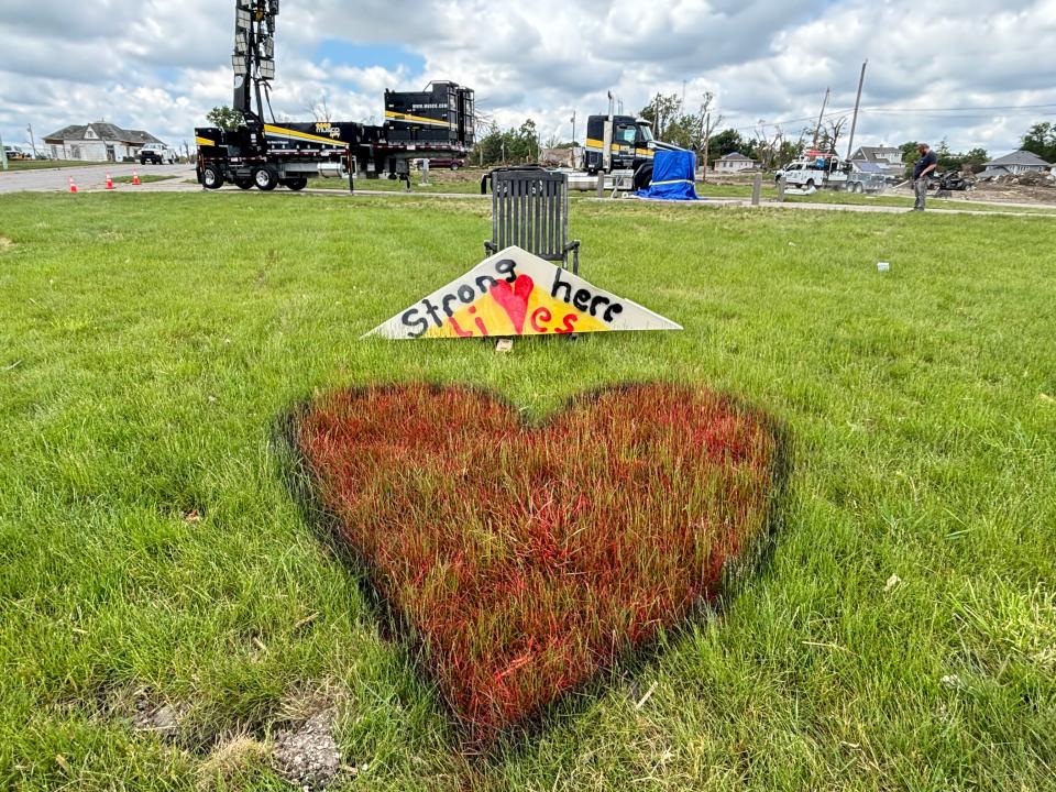 A makeshift heart is seen on Saturday, June 1, in Greenfield, Iowa.