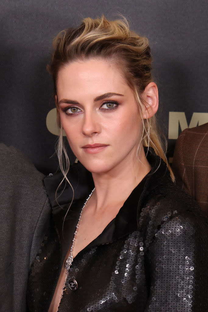 a closeup of Kristen Stewart