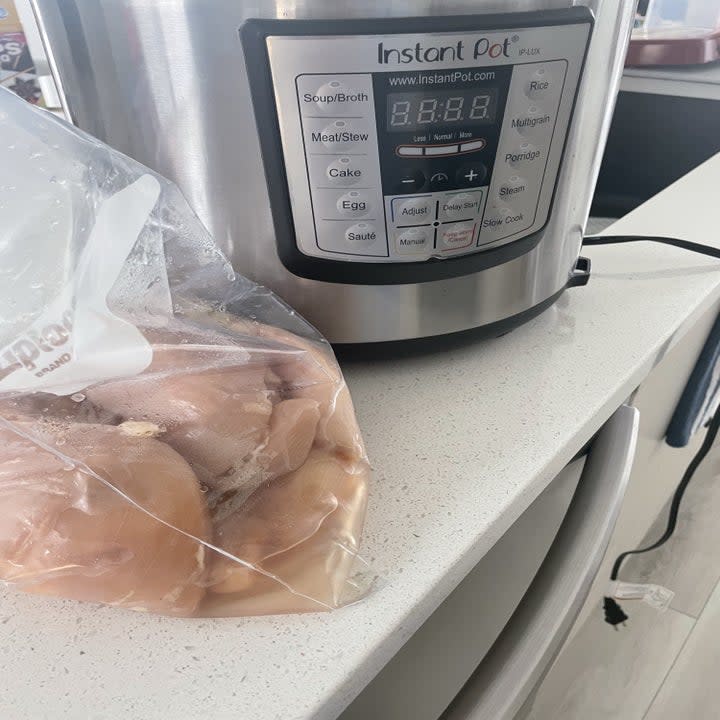 chicken breast in a ziploc