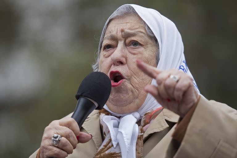 La titular de Madres de Plaza de Mayo defendió al sucesor de Hugo Chávez en Venezuela