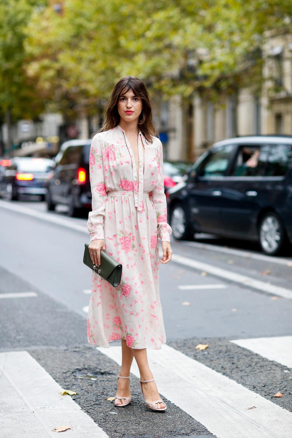 Jeanne Damas et ses sandales avec robe florale