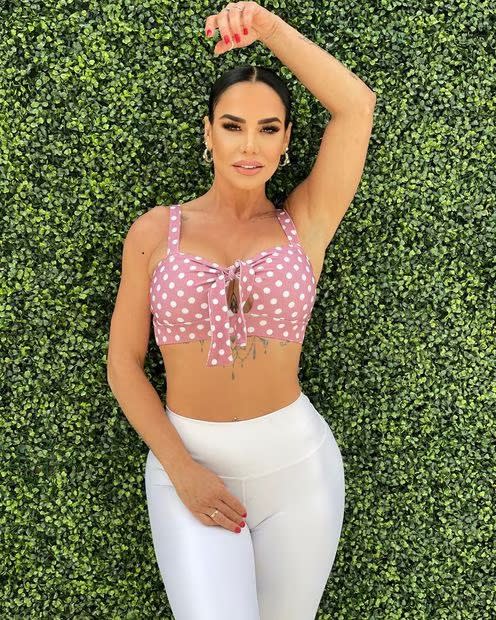 Lis Vega se una a la tendencia de los leggins blancos