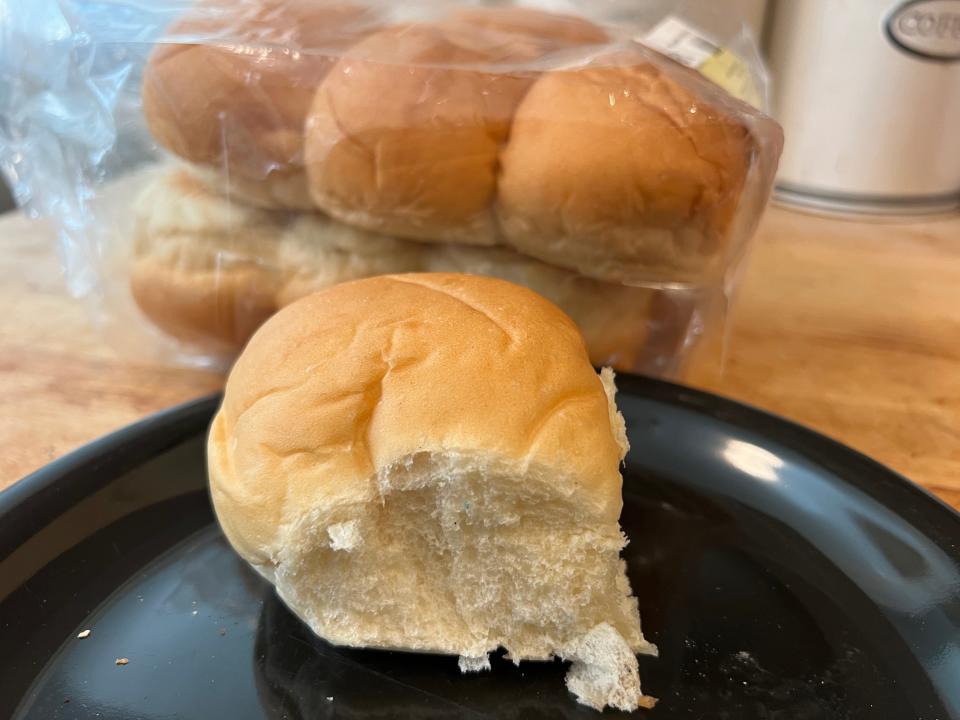 safeway brand dinner roll on a black plate