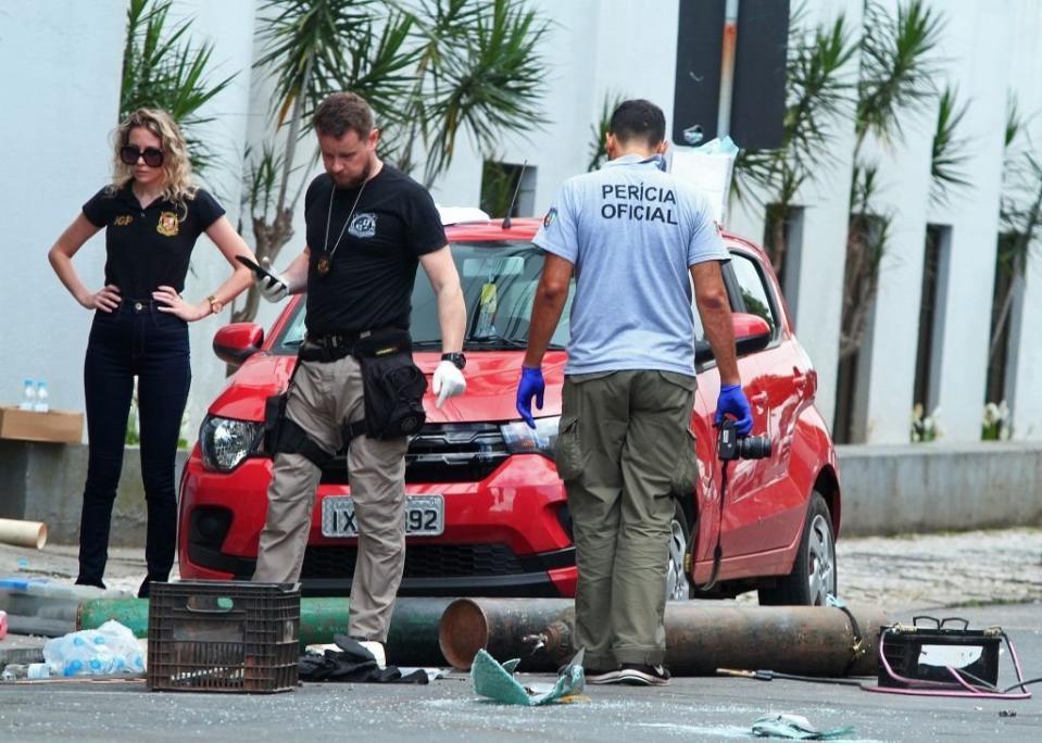 Policías brasileños