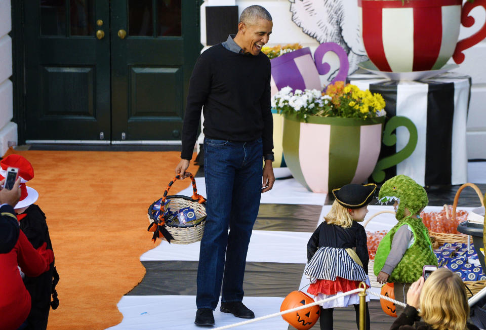 <p>There is nothing more pure (or more dad) than trick-or-treating Obama. Baby pope, never forget. </p>