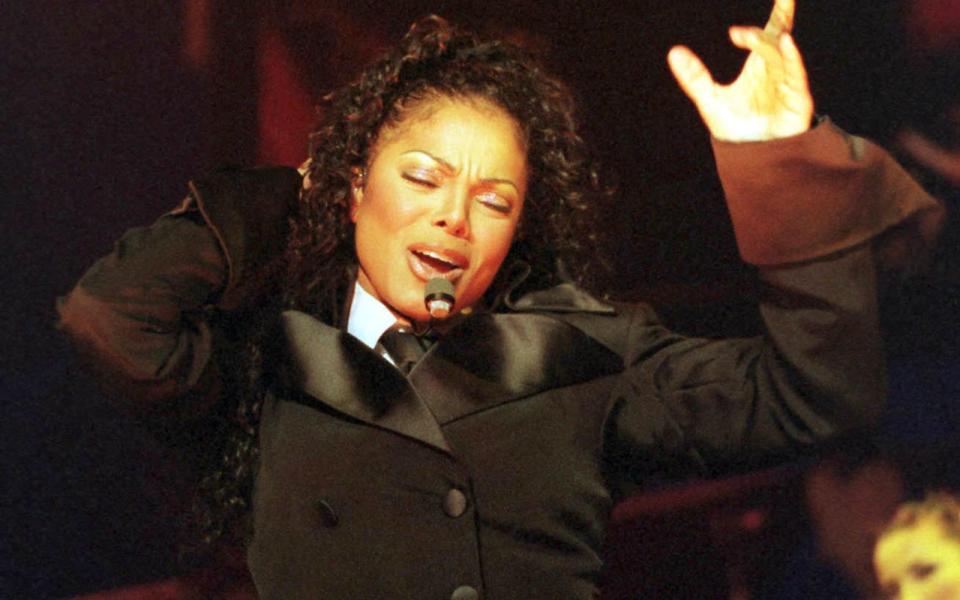 Sie war nie in der Band, sollte hier aber nicht unterschlagen werden: Hinter Michael war irgendwann Janet Jackson (Bild) der größte Star des hochbegabten Jackson-Clans. Auch ihre Schwester La Toya feierte als Popsängerin einige Erfolge. (Bild: Getty Images/Simon Baker)