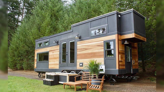 Tiny Homes on Wheels, Custom Homes