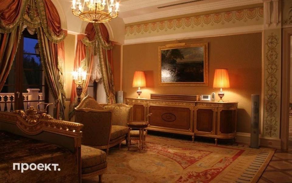 Putin's bedroom