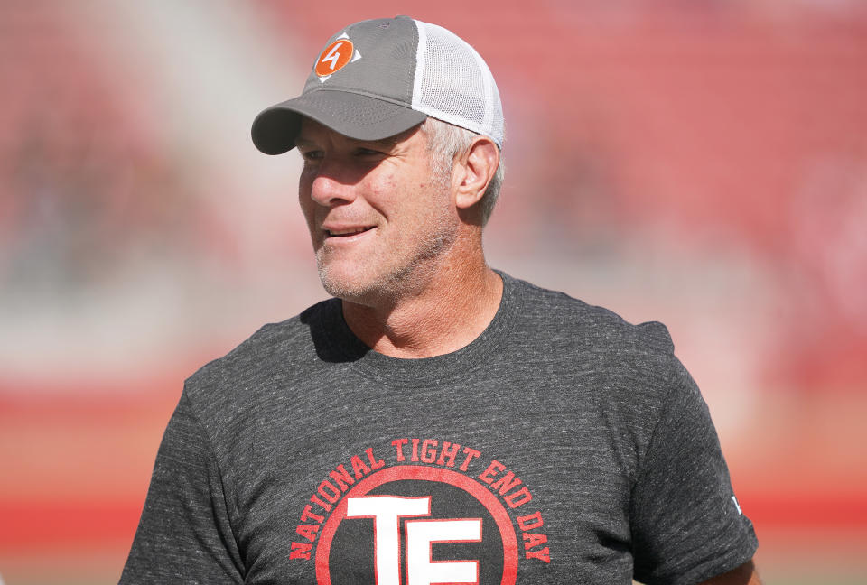 SANTA CLARA, CALIFORNIA – OCTOBER 27: Former NFL quarterback Brett Favre wears a t-shirt that reads “National Tight End Day” prior to the start of an NFL game between the Carolina Panthers and San Francisco 49ers at Levi’s Stadium on October 27, 2019 in Santa Clara, California. (Photo by Thearon W. Henderson/Getty Images)