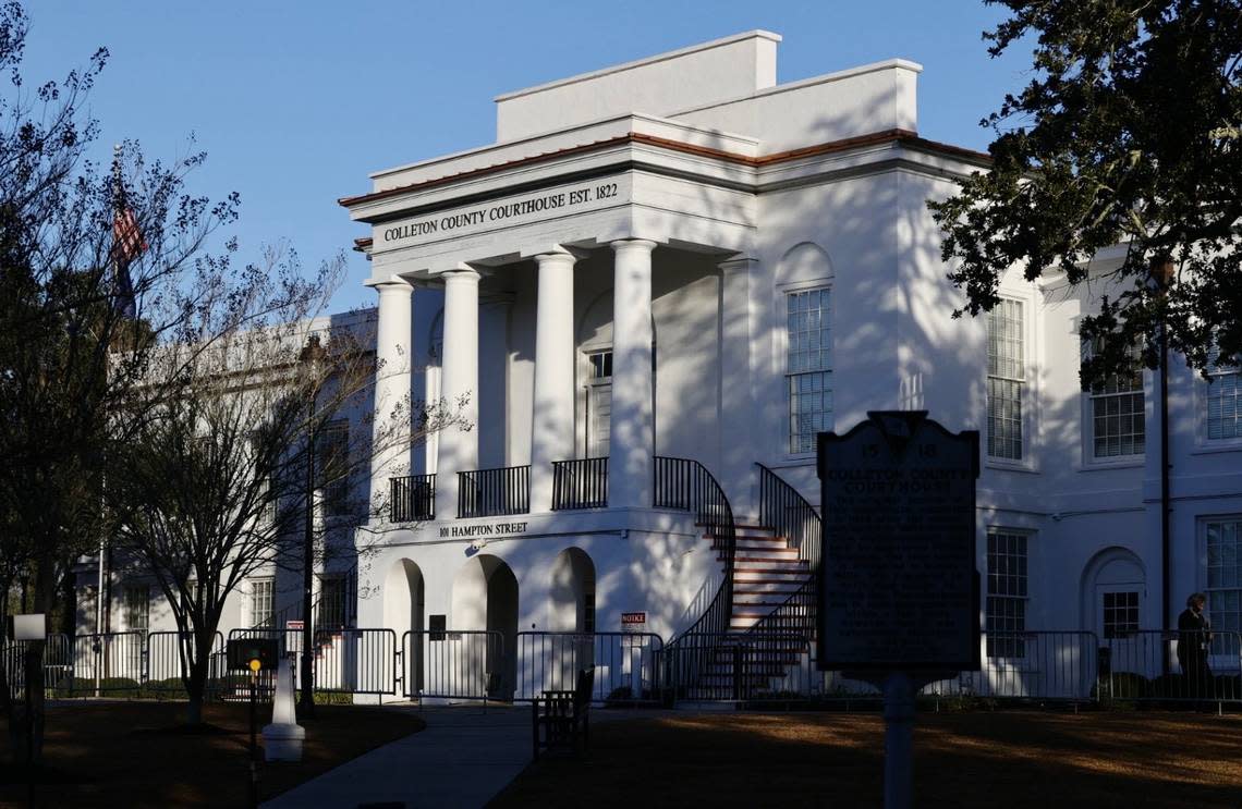 The Colleton County Courthouse pictured on Day 1 of the Alex Murdaugh double murder trial on Monday, Jan. 23, 2023.