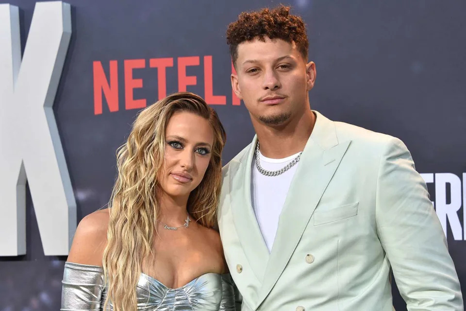 <p>CHRIS DELMAS/AFP via Getty Images</p> Patrick and Brittany Mahomes