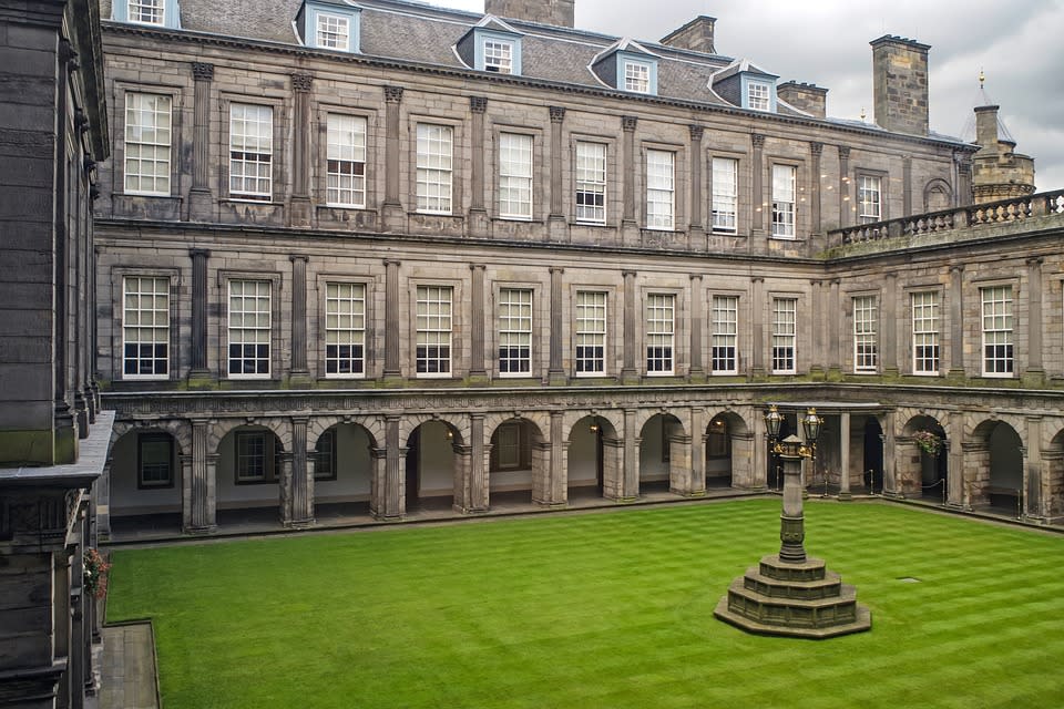 The Palace of Holyroodhouse: perfect for a Scottish reception?