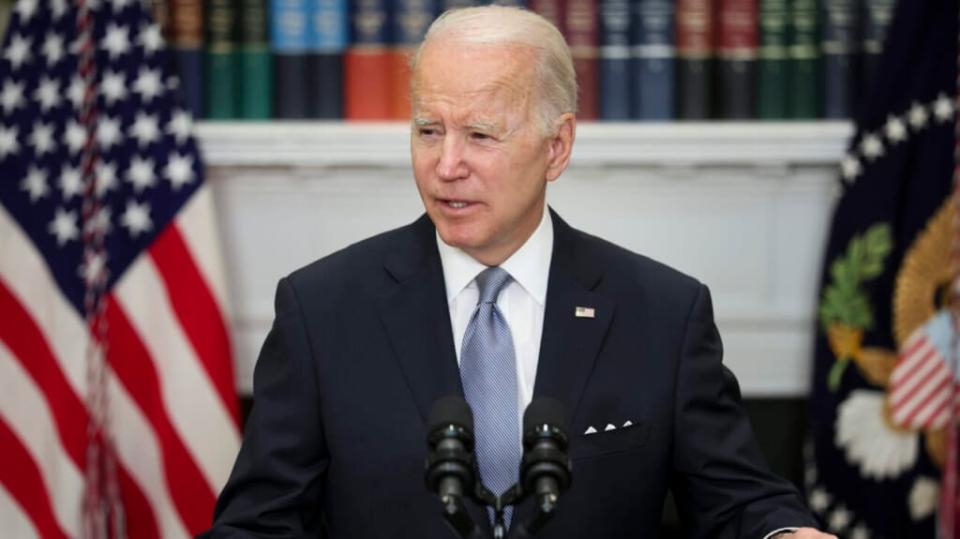 U.S. President Joe Biden delivers remarks on Russia and Ukraine from the Roosevelt Room of the White House on April 21, 2022 in Washington, DC. (Photo by Win McNamee/Getty Images)